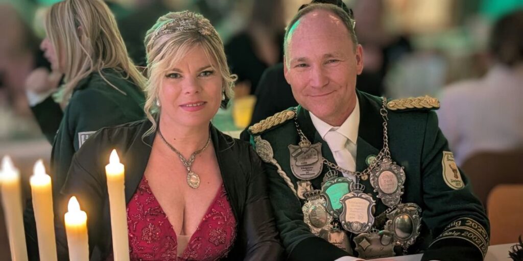 Titelbild Hubertusfest 2025 - Das Bild zeigt das Königspaar Lars und Sabine Schweden